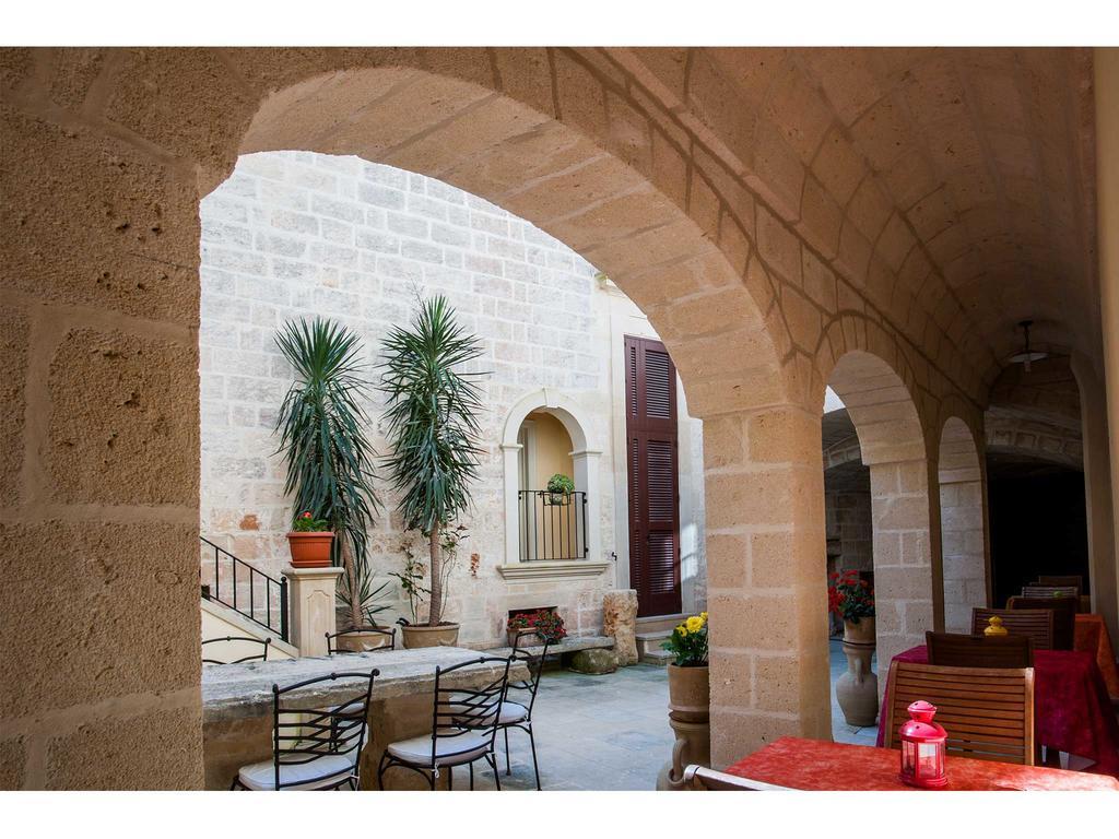 Palazzo Mellacqua Castiglione d'Otranto Bagian luar foto