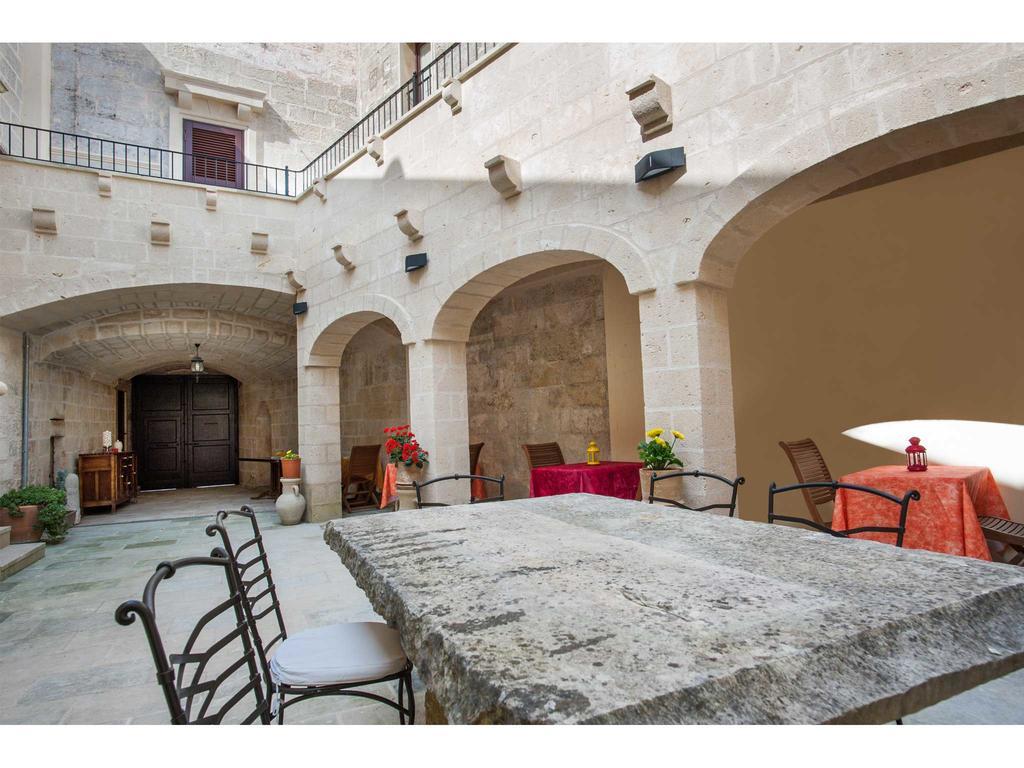 Palazzo Mellacqua Castiglione d'Otranto Bagian luar foto