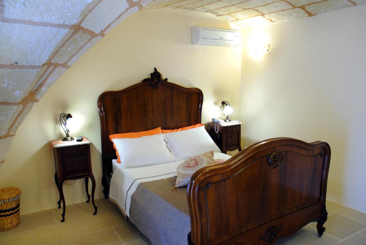 Palazzo Mellacqua Castiglione d'Otranto Bagian luar foto